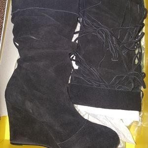 Black suede leather boot with tassles